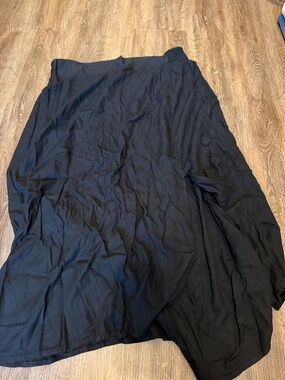Old Navy Black Maxi Skirt - Flowing A-Line